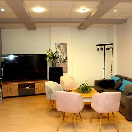 Scandia فندق مبيت وإفطار