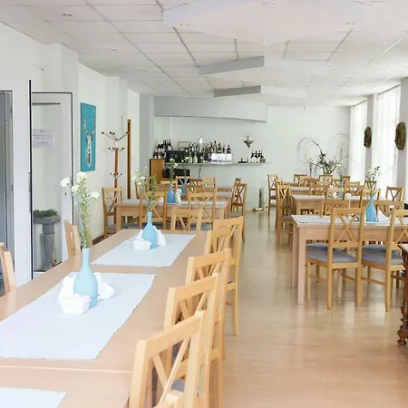 فندق مبيت وإفطار Scandia 3*